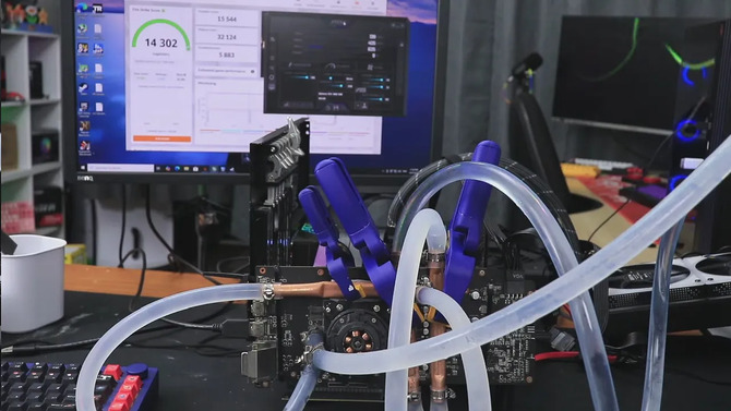 Trashbench устанавливает рекорд гражданской ответственности GeForce GTX 1060, достигающий 2202 МГц с необычным оригинальным охлаждением
