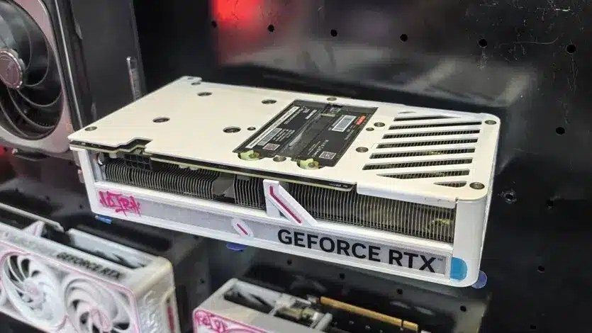 SSD в видеокарте? Красочный представил двухэлексный прототип