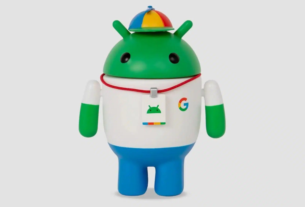 Google запустил новую статуэтку Android Collector в культовой шляпе с плавником