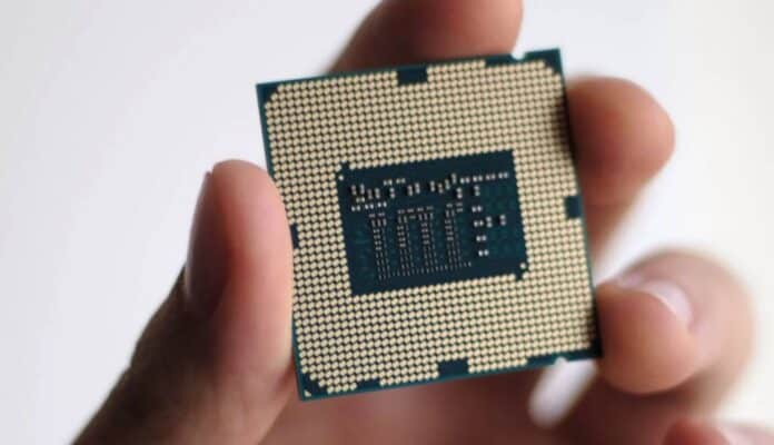 Apple видит Intel как альтернативу TSMC