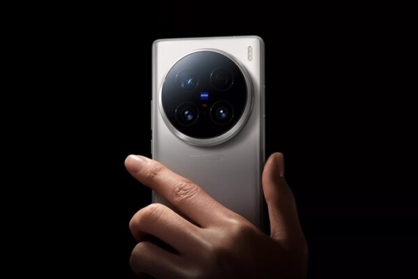 Смартфон Vivo X300 Pro должен быть заметно лучше, чем X200 Pro. Dimensity 9500, новая основная камера и огромная батарея попадут в палубу