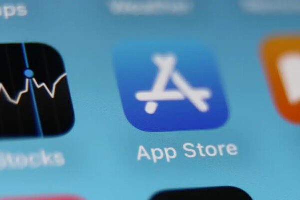 Выручка App Store увеличилась на 12%, а приложения не в каре не стали заправленными доходами