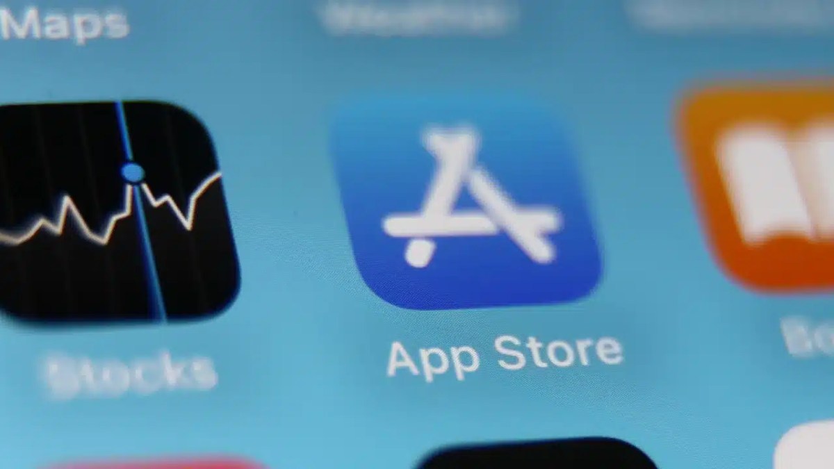 Выручка App Store увеличилась на 12%, а приложения не в каре не стали заправленными доходами