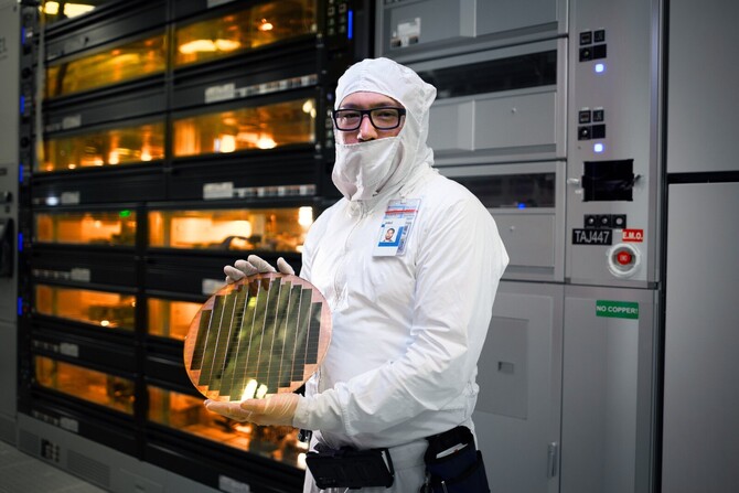 Intel представляет финансовые результаты для второго квартала 2025 года и в то же время подтверждает отставку инвестиций в Польшу и Германию