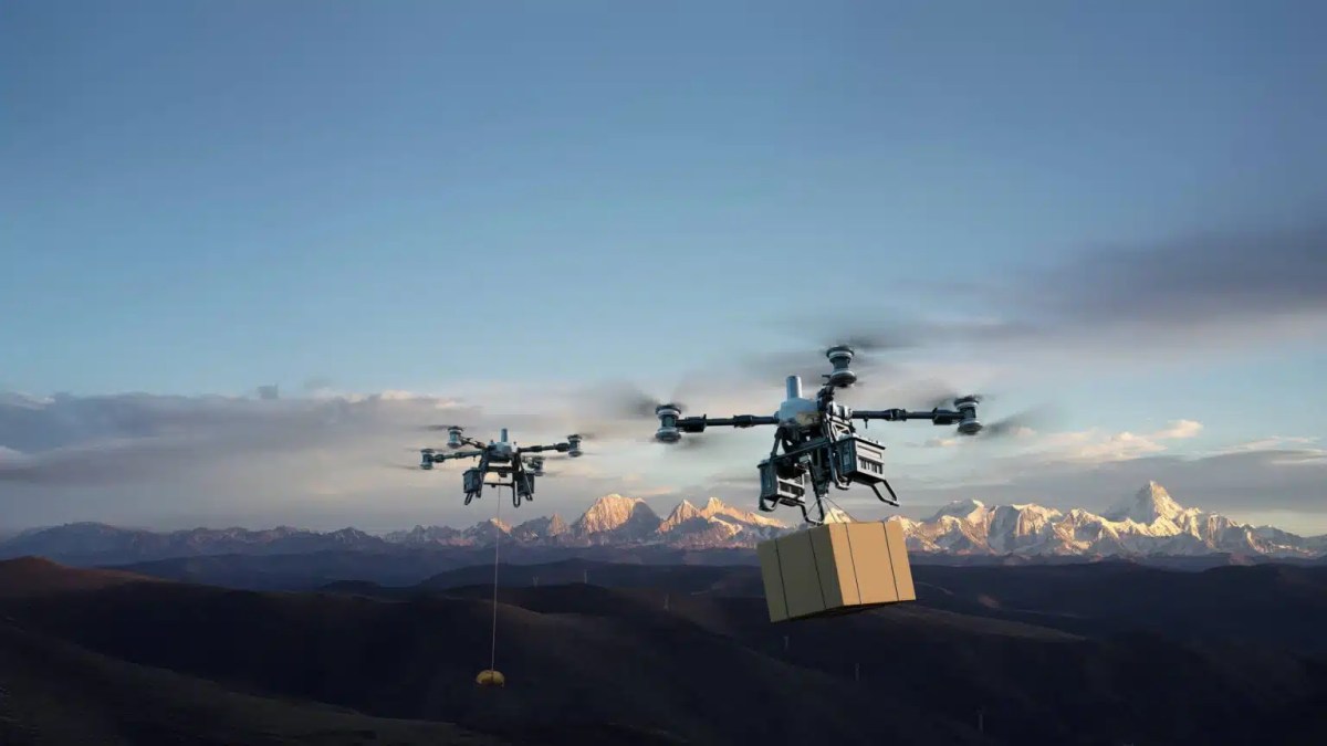DJI выпустил грузовой беспилотник Flycart 100 с полезной нагрузкой до 80 кг и сложными системами безопасности