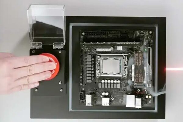 TeamGroup представляет диск SSD, который будет самостоятельно, если вы нажмете большую красную кнопку, он поставляется с