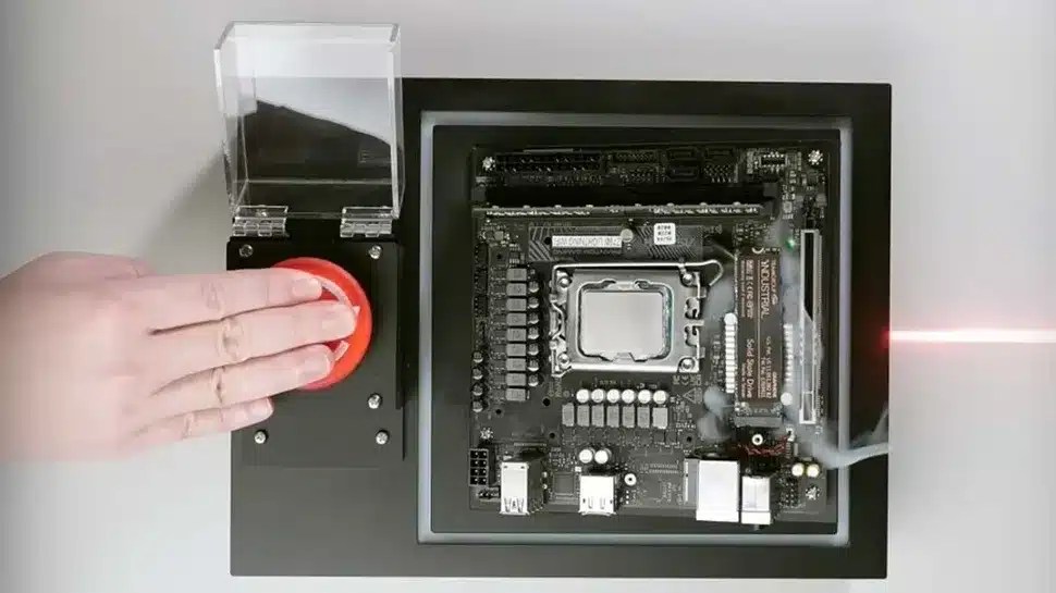TeamGroup представляет диск SSD, который будет самостоятельно, если вы нажмете большую красную кнопку, он поставляется с