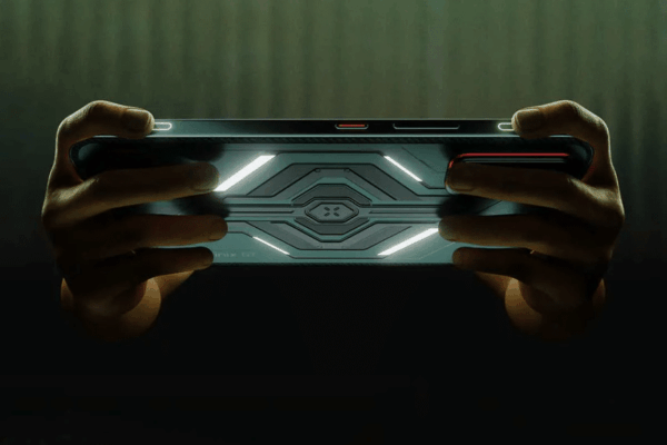 Игровой смартфон за 220 долларов: введен Infinix GT 30 с светодиодной подсветкой