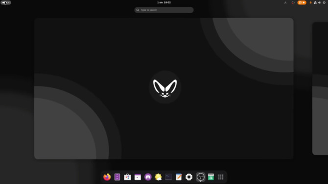 Linexin - польский энтузиаст был доступен для Fork Arch Linux, первоначально настроенный для игроков и творческих создателей