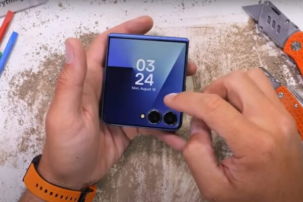 Разборка Galaxy Z Flip 7 выявил сильные и слабости в структуре