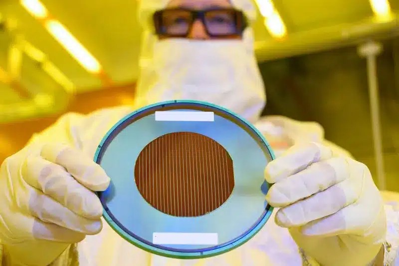 Частичная национализация Intel нанесет вред не только компании, но и ее клиентам