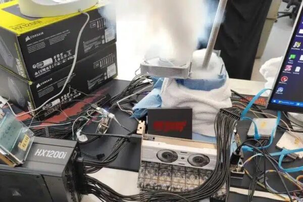 Запись CPU Нового Света была установлена ​​до 9,13 ГГц на Core I9-14900KF под жидким гелием
