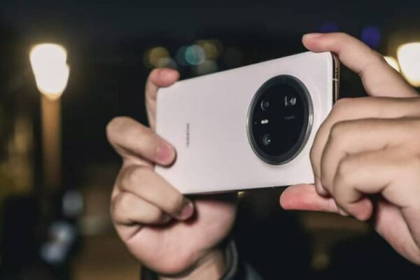 Huawei Mate 80 получит систему охлаждения вентилятора прямо в камеру Huawei Mate 80 получит систему охлаждения вентилятора прямо в камеру