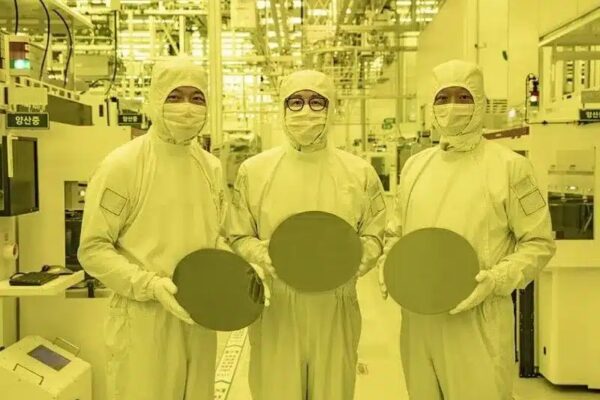 Samsung и SK Hynix избегают 100% обязанностей США на чипсах