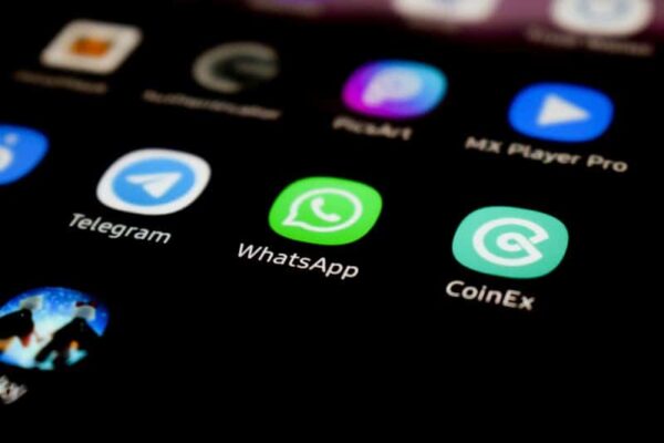 В WhatsApp аналог голосовой почты появился на пропущенных звонках