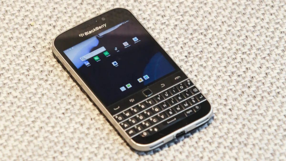 Воплощение: BlackBerry Classic стал современным смартфоном Android за 400 долларов