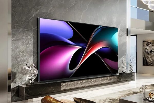 Hisense запускает продажи на своем 116-дюймовом флагманском телевизоре с RGB Ministic Bearlight по цене 30 000 долларов США.