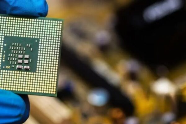 Новый фотопетка для искусственного интеллекта снижает потребление энергии