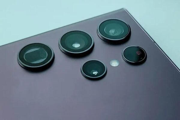 Будущее смартфонов: Samsung разрабатывает камеру с непрерывным оптическим увеличением для китайских брендов