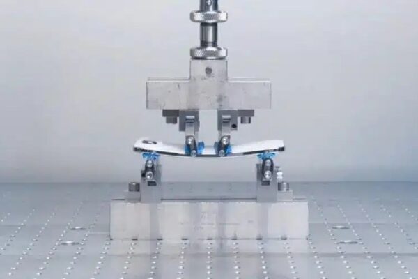 Air Air выдерживает 59 -фунный тест на давление