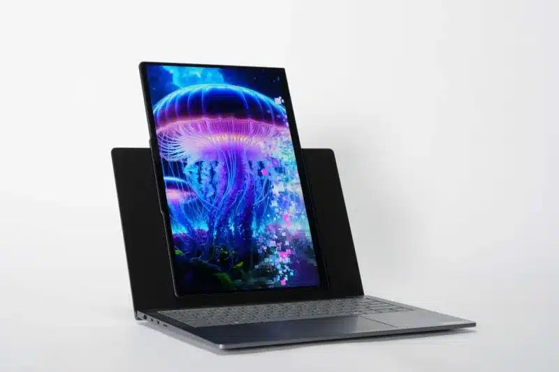 Lenovo показал концепцию Knightbook Thinkbook Vertiflex с вращающимся дисплеем