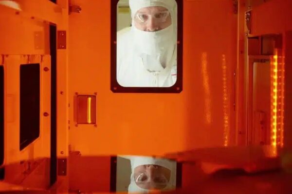 Intel сказал, что к 2026 году процессоры обновления на озере Эрроу не пойдут на рынок - озеро Нова придется ждать