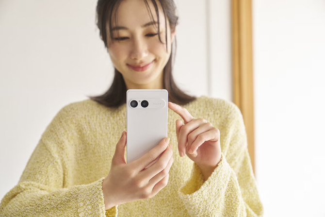 Премьера Sony Xperia 10 VII. Это компактный смартфон с экраном 120 Гц, 3,5-мм-разъем мини-джек и ... очень длинная поддержка