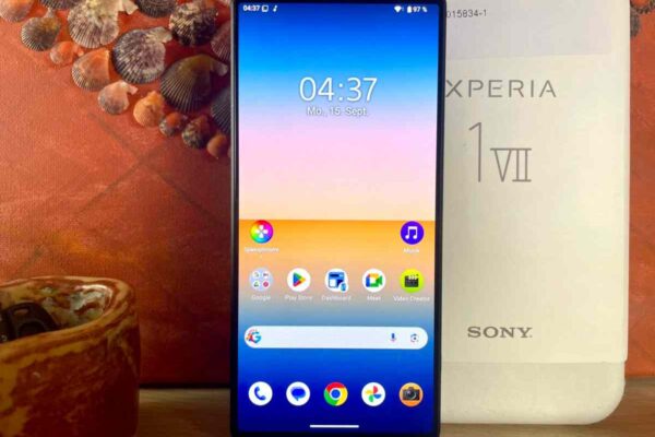 Тесты Sony Xperia 1 VII показывают, что телефон нацелен на профессиональную фотографию