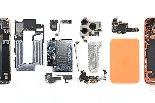 Ifixit показал интерьер флагманского iPhone 17 Pro и похвалил его ремонт