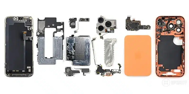 Ifixit показал интерьер флагманского iPhone 17 Pro и похвалил его ремонт