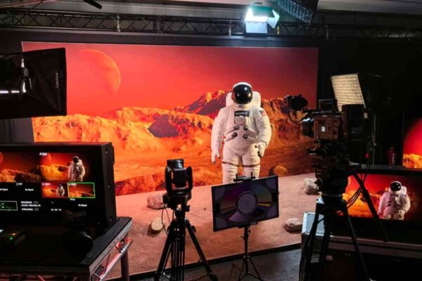 Забудь о Oled-Sony показал что-то потрясающе лучше