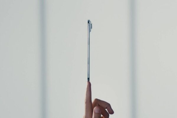 Apple представила iPhone Air: маленький iPhone всех времен здесь