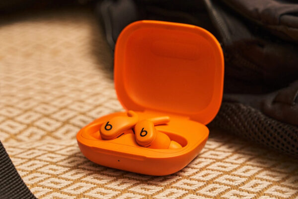 PowerBeats Fit - In -ear Наушники для спортсменов с чипом Apple H1. ANC, пространственный аудио и поддержка iOS и Android