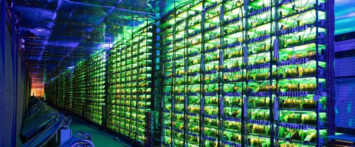 Новый подход к физикам снижает потребление энергии для электроники и квантовых компьютеров