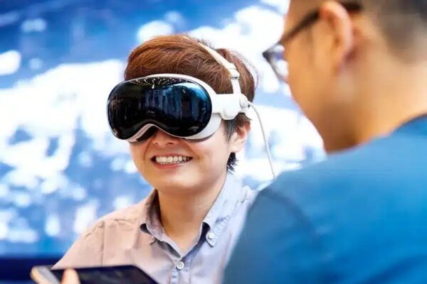 Apple поставила разработку Light Ar-Ochil Vision Pro, чтобы сделать паузу из-за создания умных очков