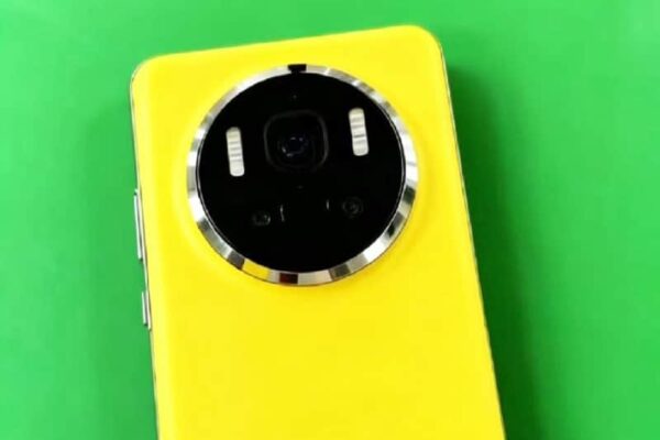 Huawei Mate 80 Pro появился на живых фотографиях в неожиданной цветовой гамме