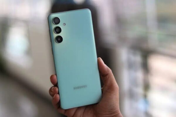 Samsung выпустила долгожданное обновление One UI 8.0 для Galaxy M55 и M55s: новые функции и улучшенная защита доступа