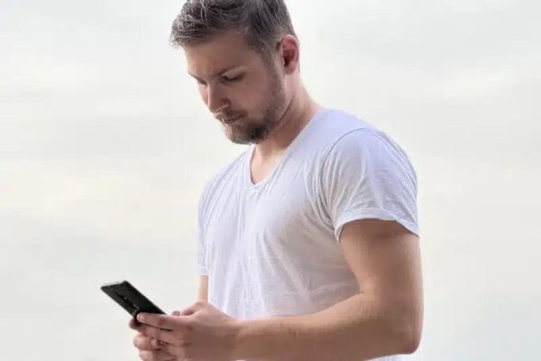 JEDEC говорил о работе над UFS 5.0 - скорость памяти смартфона достигнет 10,8 ГБ/с