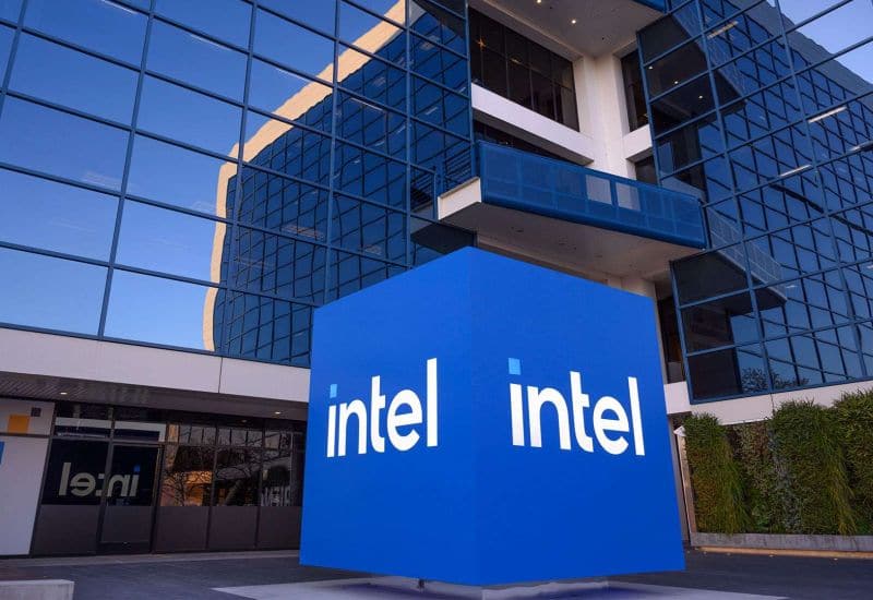 Через месяц акции Intel увеличились на 50%, а правительство США на 16 миллиардов долларов.