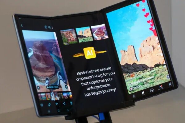 Bloomberg узнал, где и когда Samsung представит свой первый складной телефон