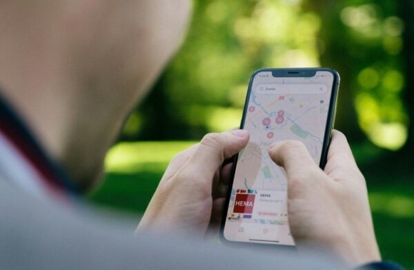 Apple готовится разместить рекламу в приложении «Карты»