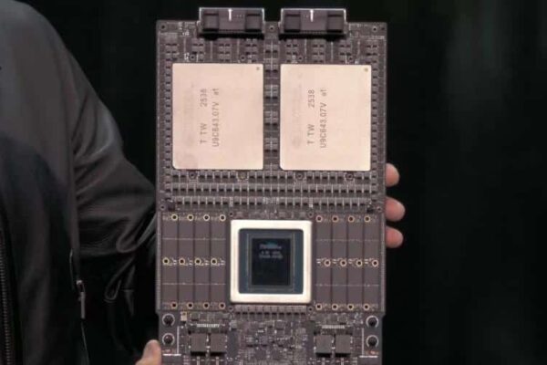 NVIDIA официально представила «суперчип» Vera Rubin с производительностью до 100 петафлопс