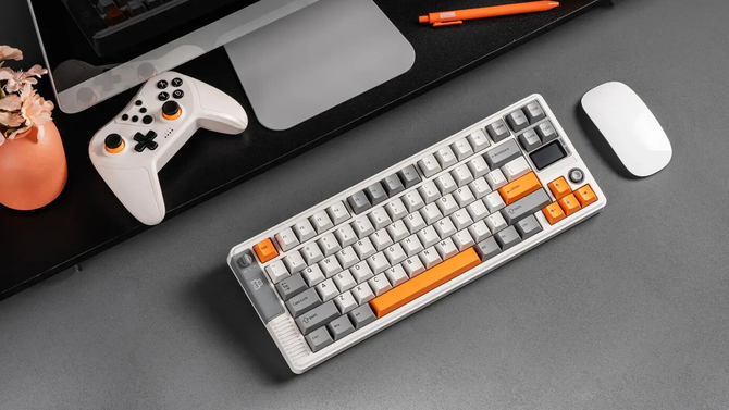Epomaker RT85 — механическая клавиатура с экраном и аналоговым джойстиком. RGB, горячая замена и два переключателя на выбор