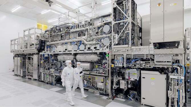 Китайские инженеры предположительно повредили литографическую машину ASML DUV во время попытки обратного проектирования.