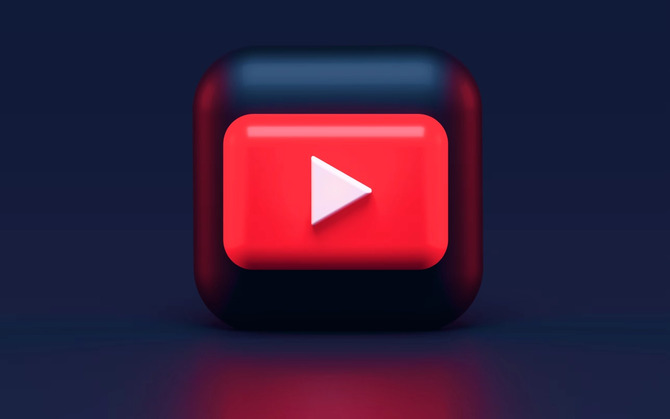 Обновленный плеер YouTube. В новой версии от Google также внесены изменения в раздел комментариев.