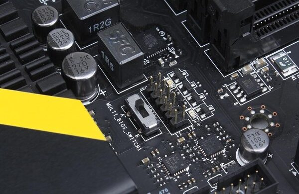 Китай представляет UBIOS. Вот стандарт прошивки, способный заменить UEFI