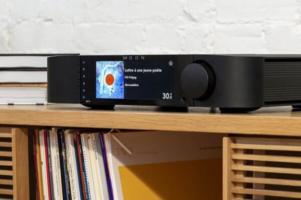 9 кг, 200 Вт и потоковая передача по сети: представлен усилитель Simaudio Moon 371