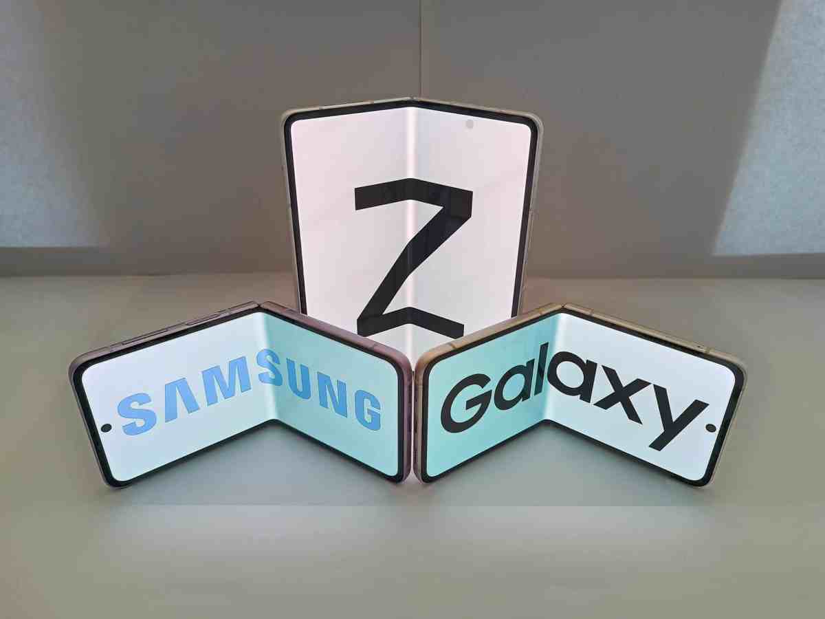 Samsung расширяет географию продаж своего первого тройного складного смартфона