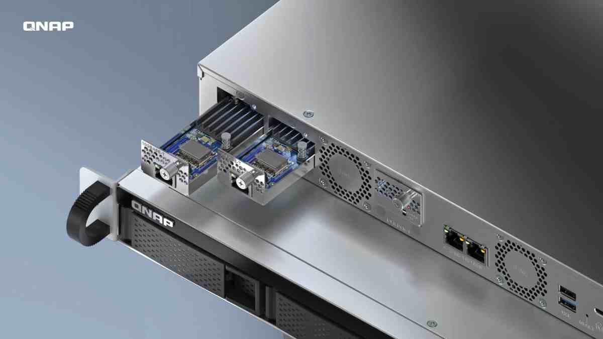 QNAP анонсировала компактный NAS 4-DEZED для ограниченного места в стойке