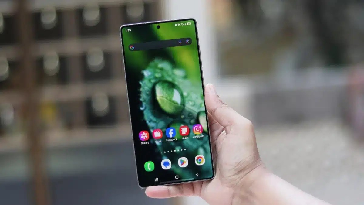 Samsung Galaxy S26 получит новый OLED-дисплей M14: яркость не увеличится, но улучшится энергоэффективность и надежность